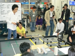 ヒト型レスコン
